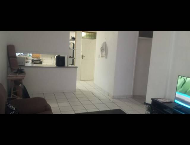 2 BEDROOM PROPERTY TO RENT IN SUNNYSIDE